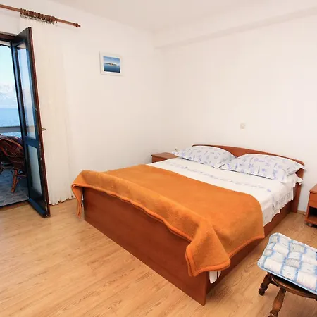 Uvala Solotisa 5610c Daire